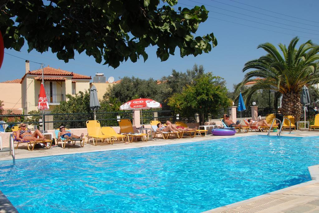Lakis Studios Anaxos Rum bild